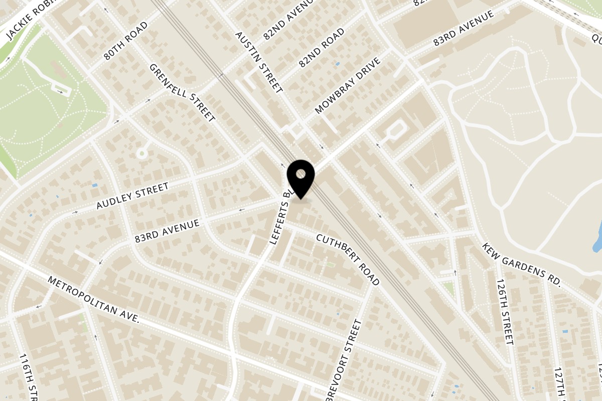 Map showing the location of Singas Famous Pizza Kew Gardens on 81-25 Lefferts Blvd #1728 in Jamaica